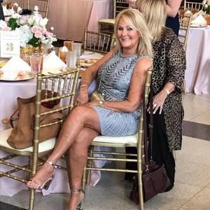 Meet your Posher, Renee